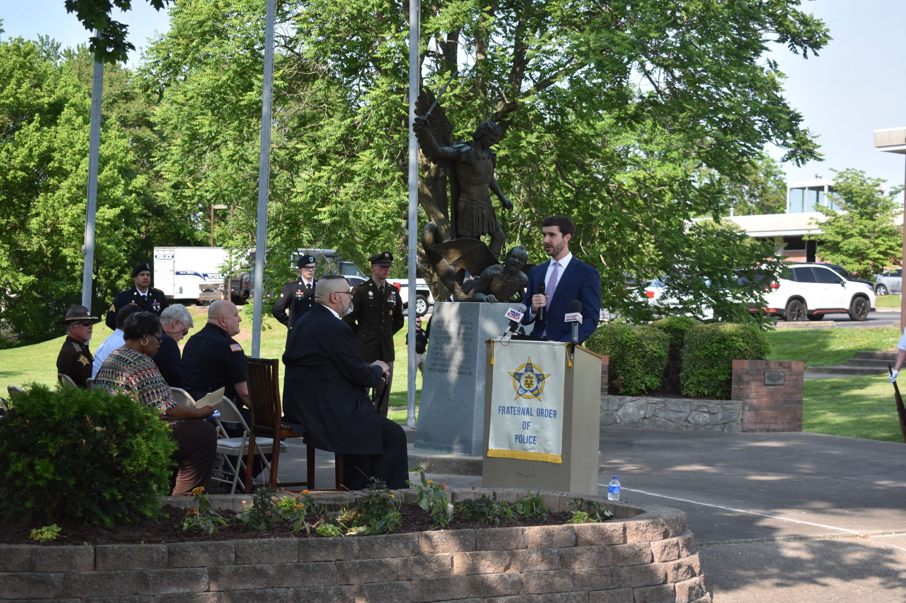 POLICE MEMORIAL PHOTO 3
